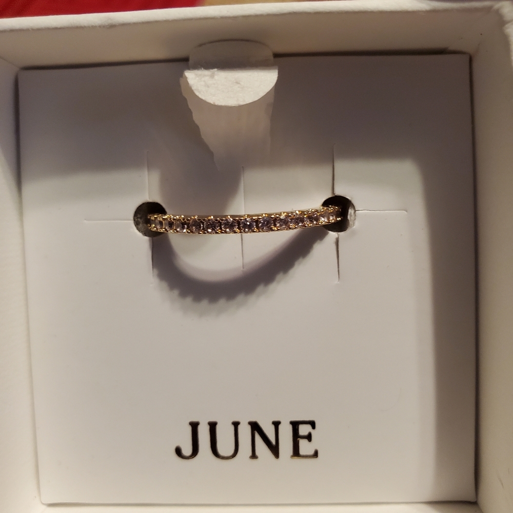 Chloe+Isabel birthstone stacking ring